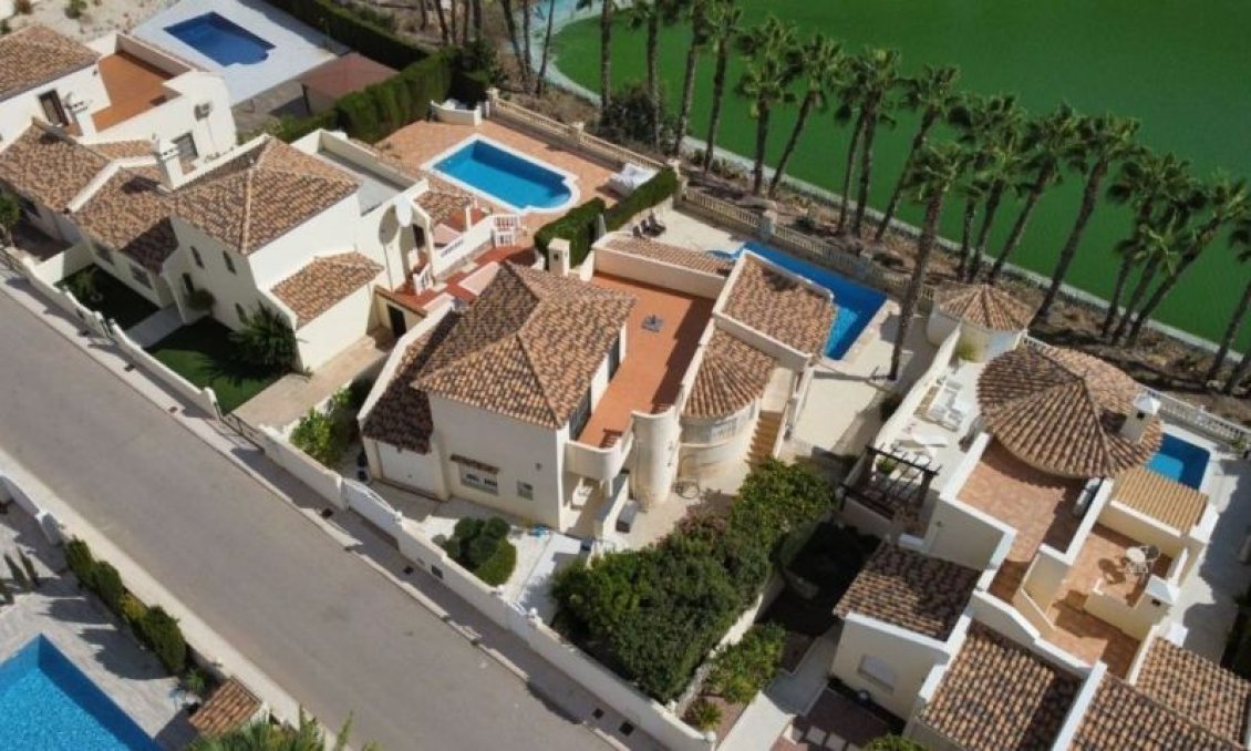 Wiederverkauf - Villa -
Orihuela Costa - Costa Blanca