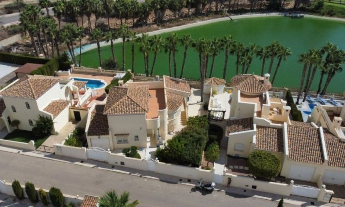 Wiederverkauf - Villa -
Orihuela Costa - Costa Blanca