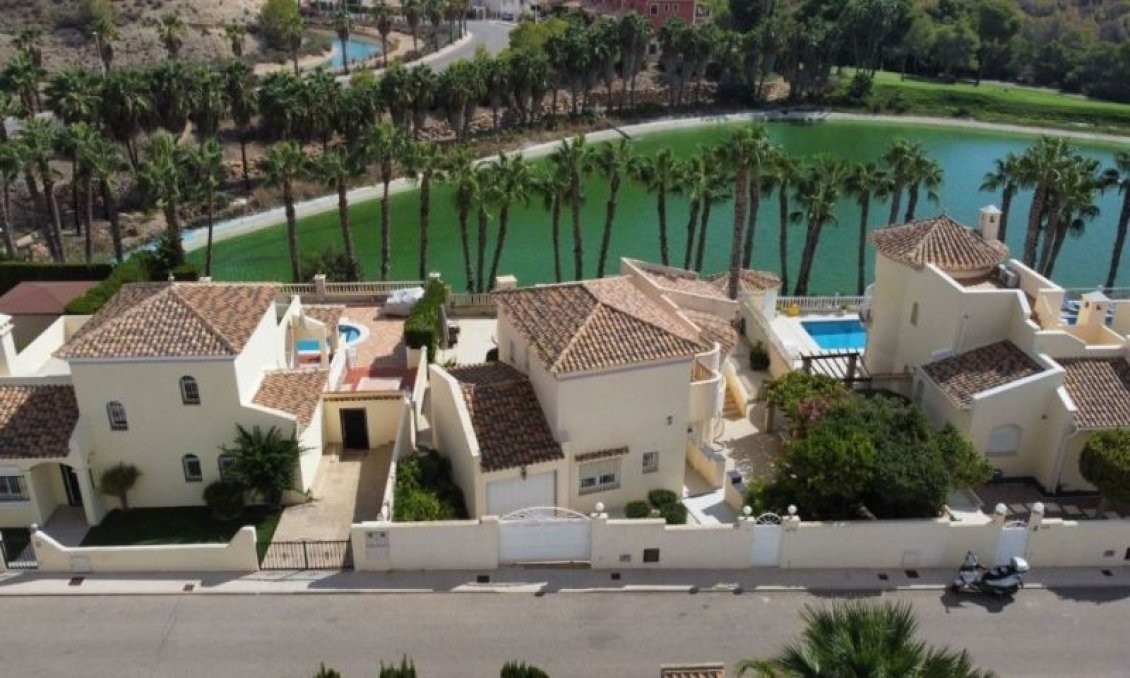 Wiederverkauf - Villa -
Orihuela Costa - Costa Blanca