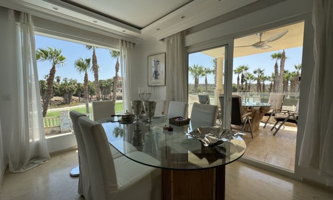 Wiederverkauf - Villa -
Orihuela Costa - Costa Blanca