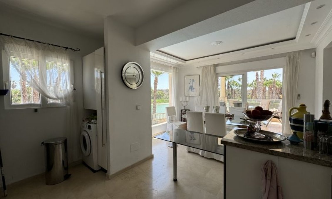 Wiederverkauf - Villa -
Orihuela Costa - Costa Blanca