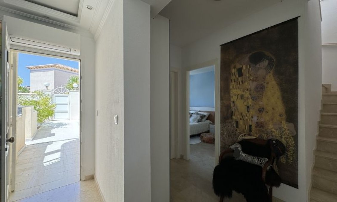 Wiederverkauf - Villa -
Orihuela Costa - Costa Blanca