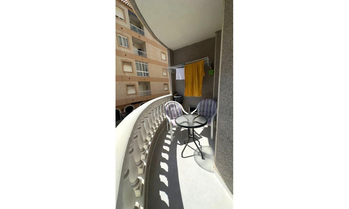Wiederverkauf - Wohnung -
Torrevieja - Acequion