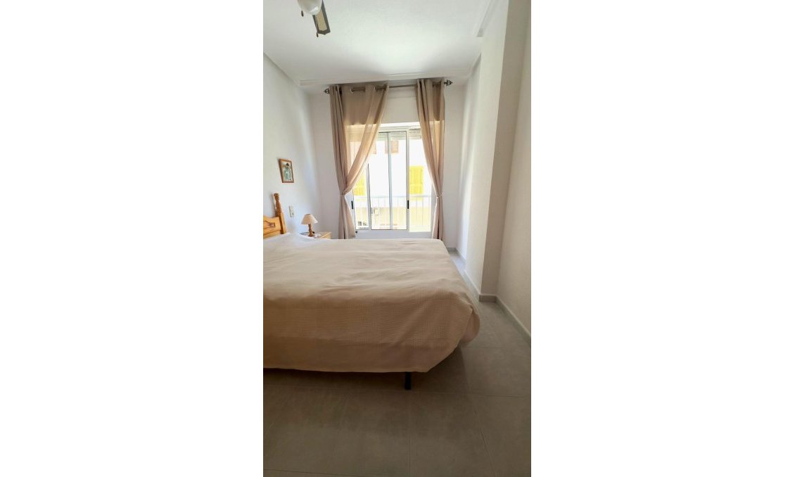 Wiederverkauf - Wohnung -
Torrevieja - Acequion