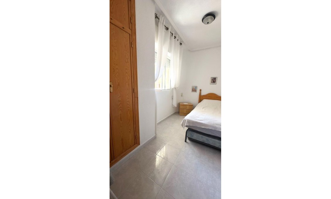Wiederverkauf - Wohnung -
Torrevieja - Acequion