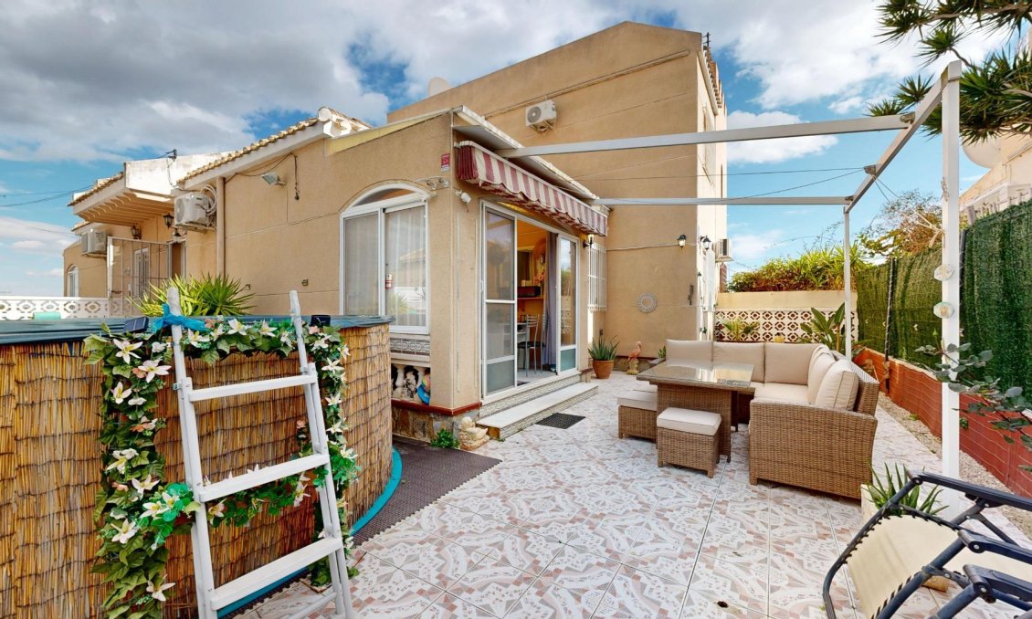 Revente - Villa / Jumelée -
San Miguel de Salinas - 03193