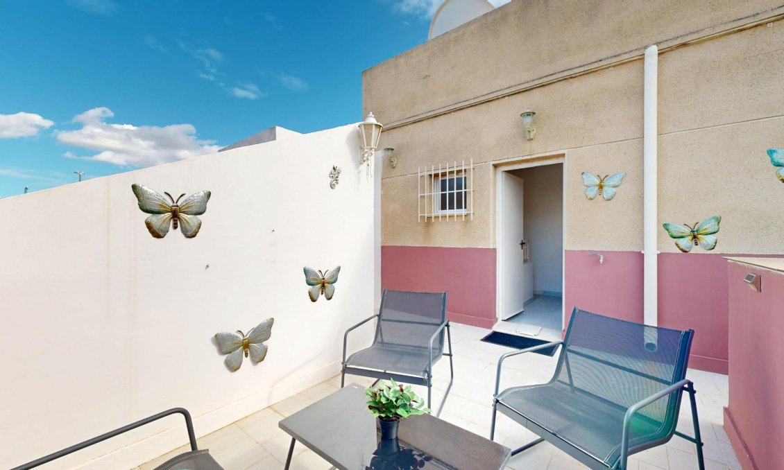 Revente - Villa / Jumelée -
San Miguel de Salinas - 03193