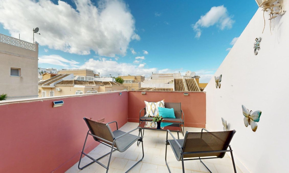 Revente - Villa / Jumelée -
San Miguel de Salinas - 03193