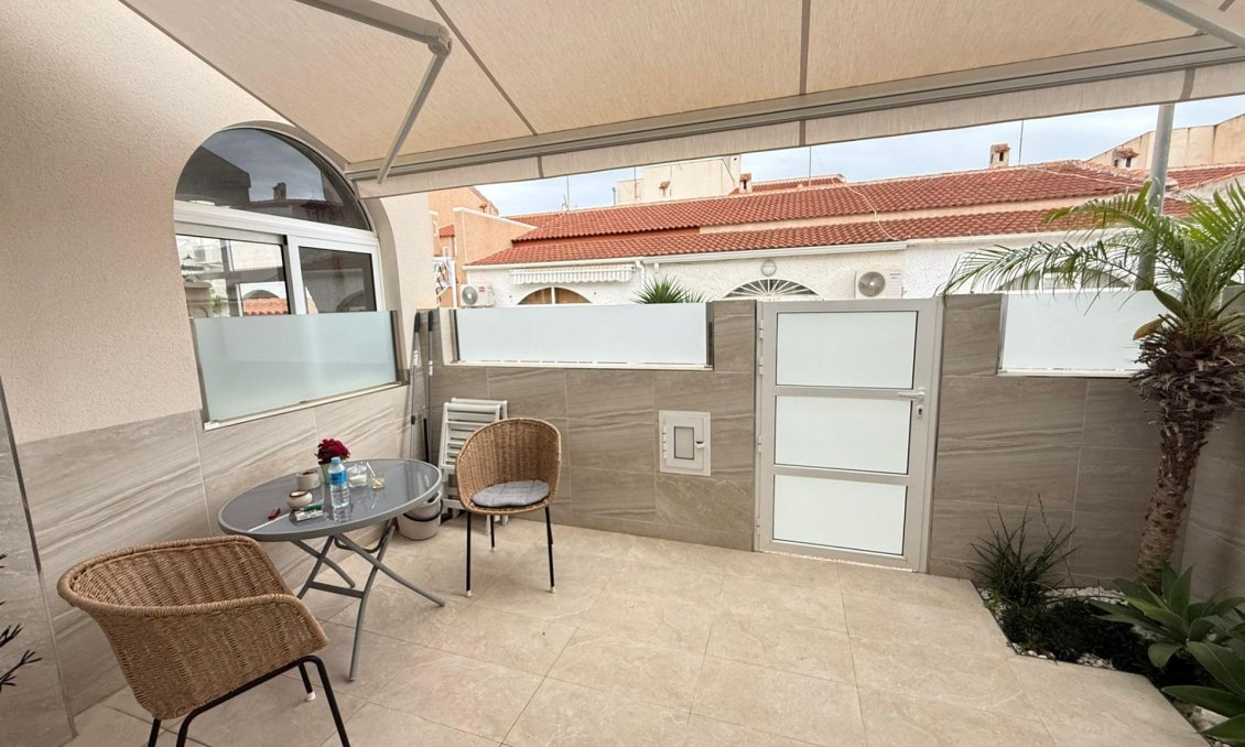 Resale - Townhouse -
Torrevieja - El Chaparral