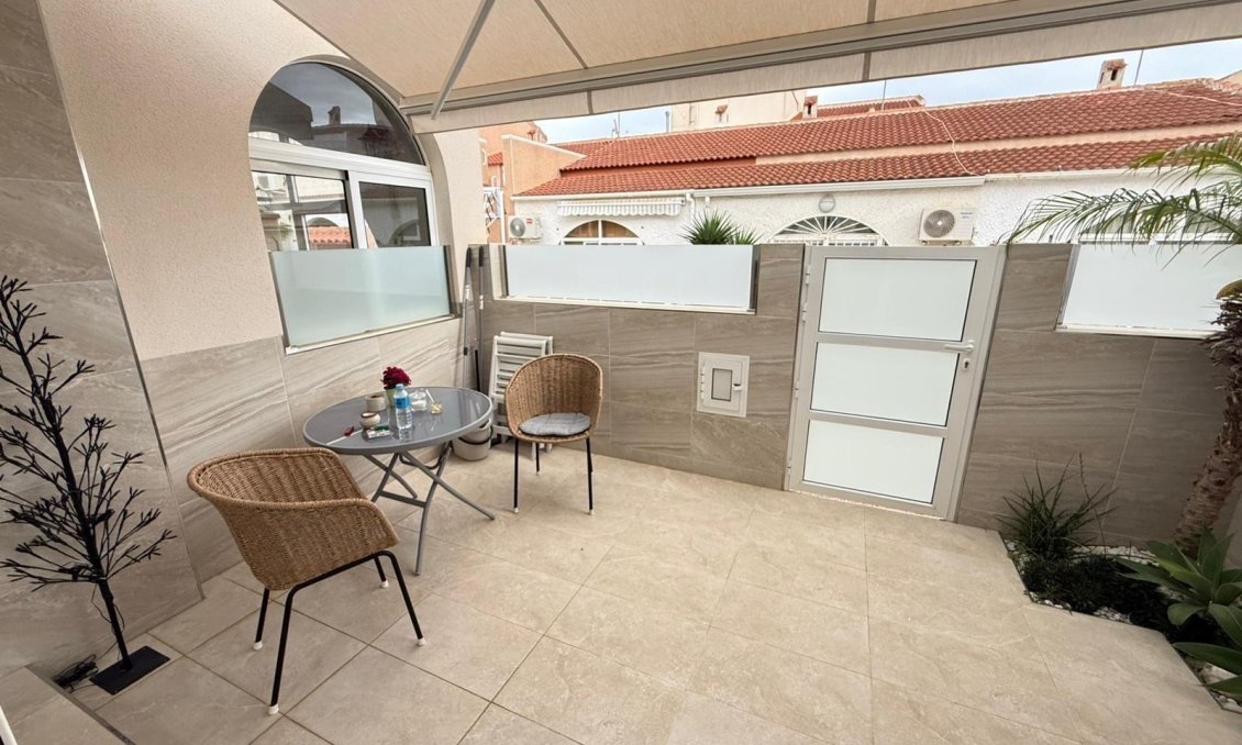 Resale - Townhouse -
Torrevieja - El Chaparral