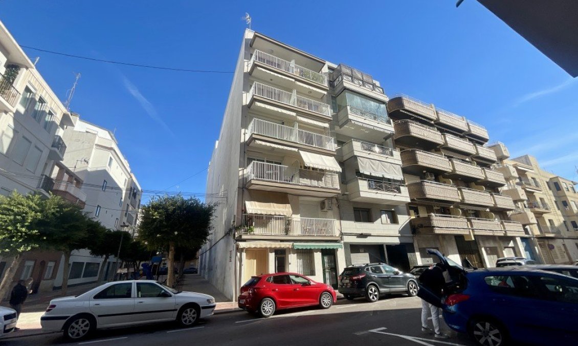 Resale - Apartment -
Santa Pola - Costa Blanca
