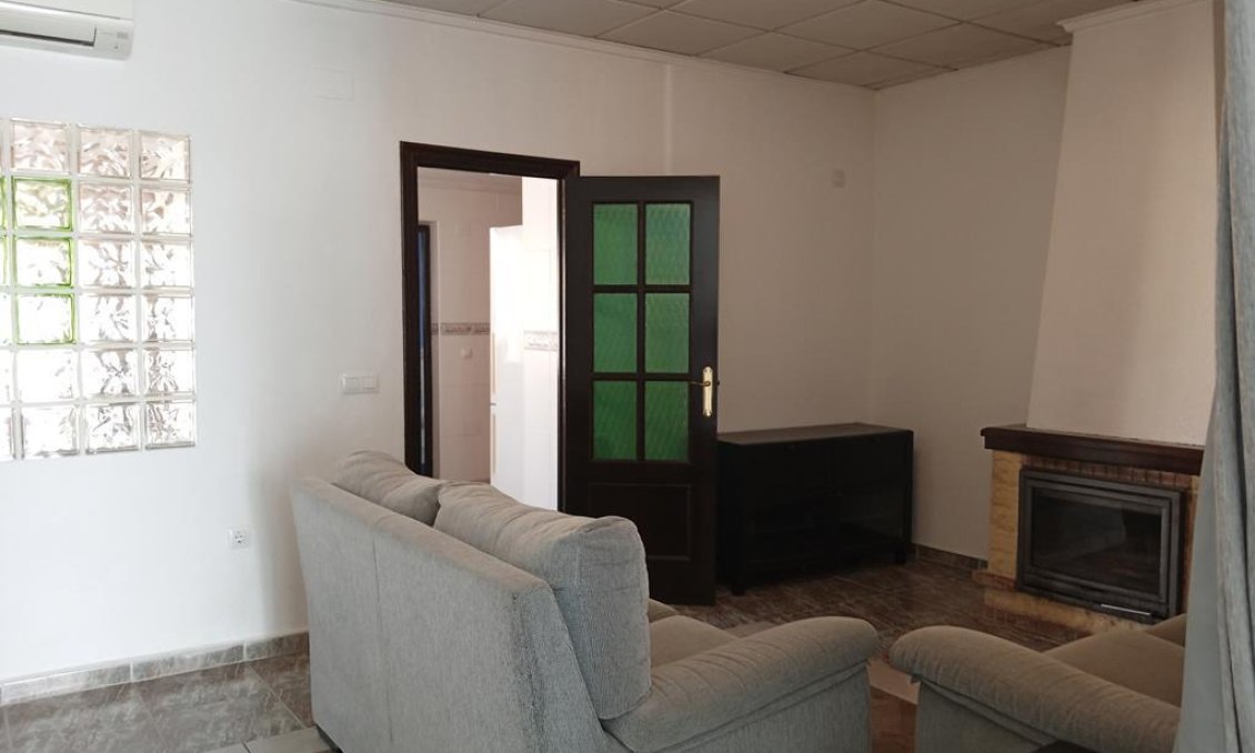 Resale - Villa / Semi semi-detached -
Los Montesinos - PUEBLO CENTRO