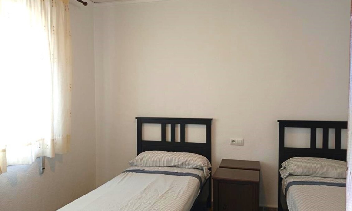 Resale - Villa / Semi semi-detached -
Los Montesinos - PUEBLO CENTRO