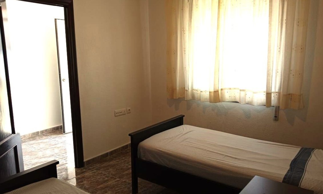 Resale - Villa / Semi semi-detached -
Los Montesinos - PUEBLO CENTRO