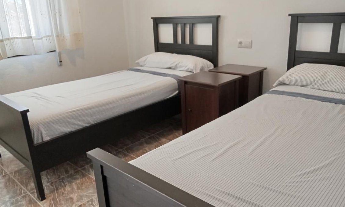 Resale - Villa / Semi semi-detached -
Los Montesinos - PUEBLO CENTRO