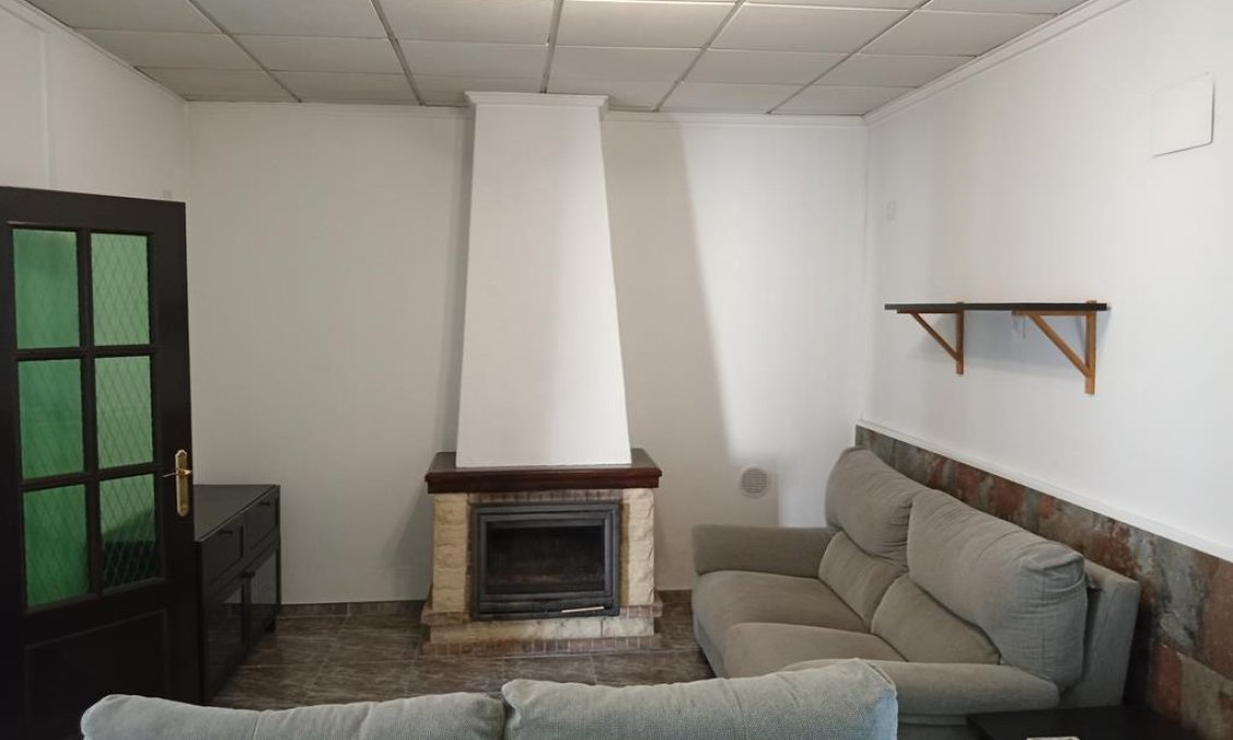 Resale - Villa / Semi semi-detached -
Los Montesinos - PUEBLO CENTRO