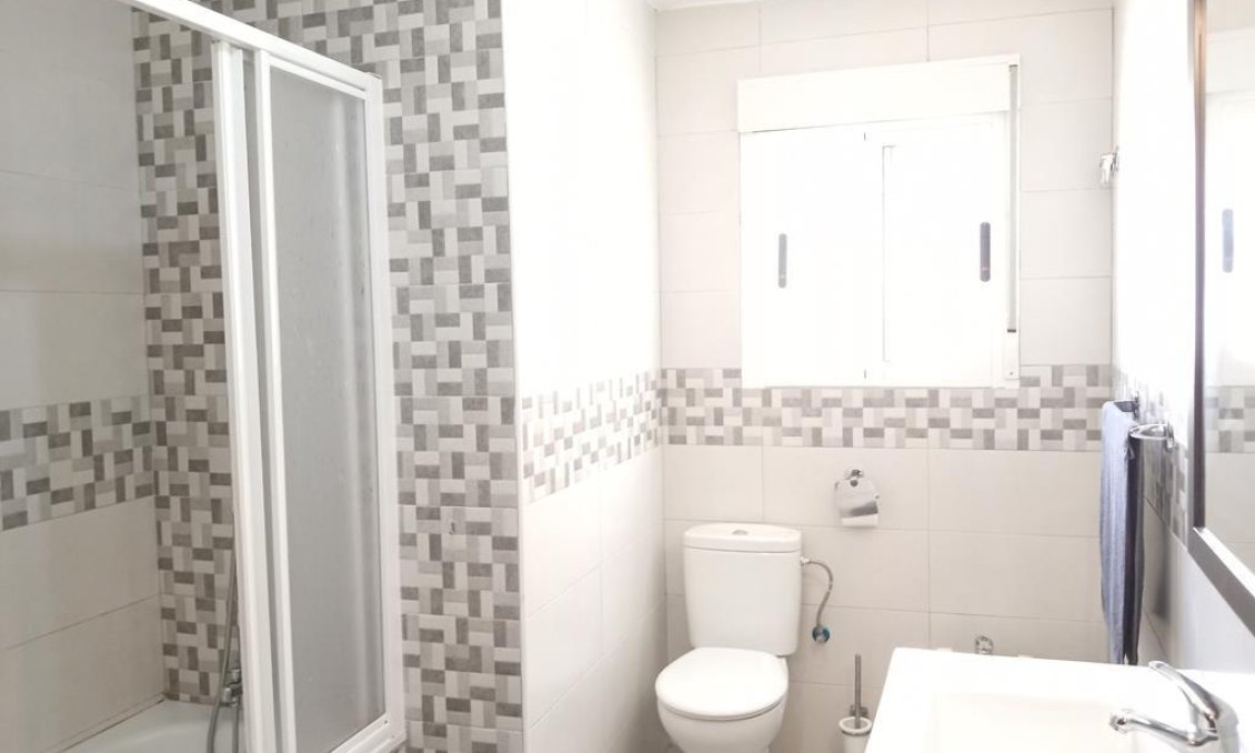 Resale - Villa / Semi semi-detached -
Los Montesinos - PUEBLO CENTRO