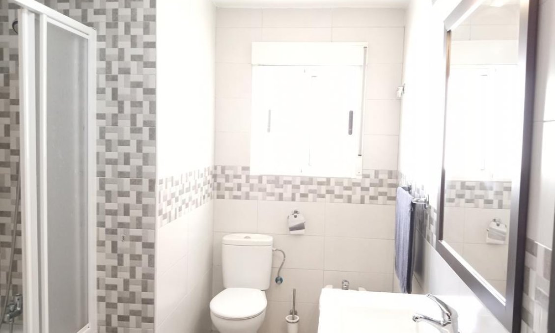 Resale - Villa / Semi semi-detached -
Los Montesinos - PUEBLO CENTRO