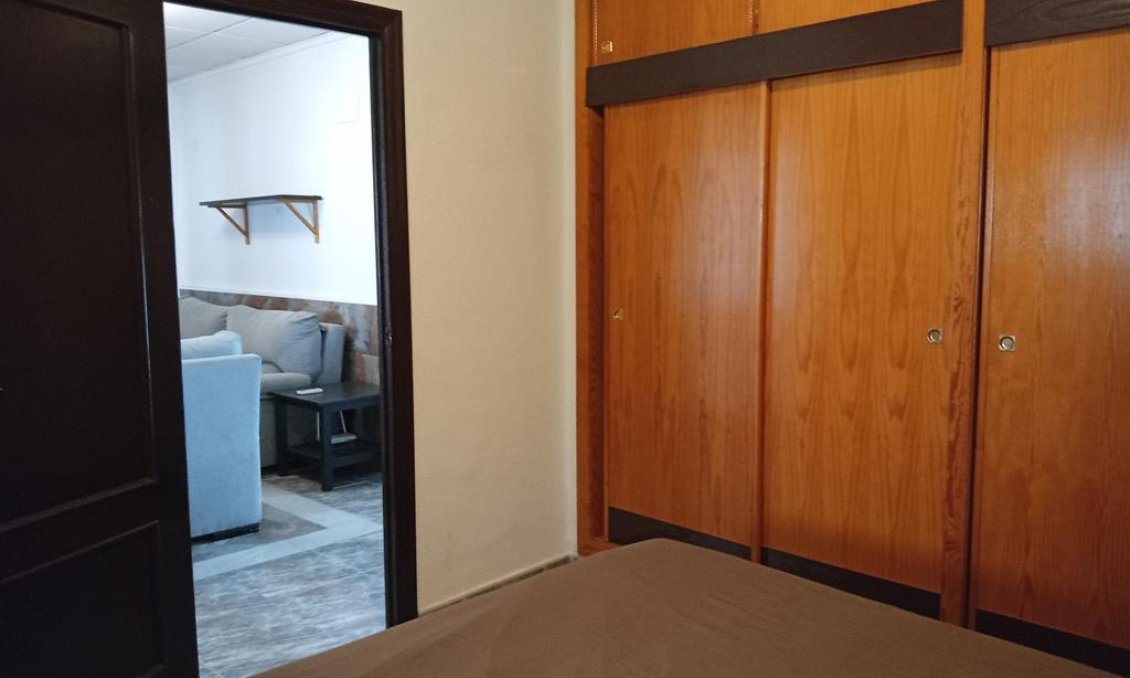 Resale - Villa / Semi semi-detached -
Los Montesinos - PUEBLO CENTRO