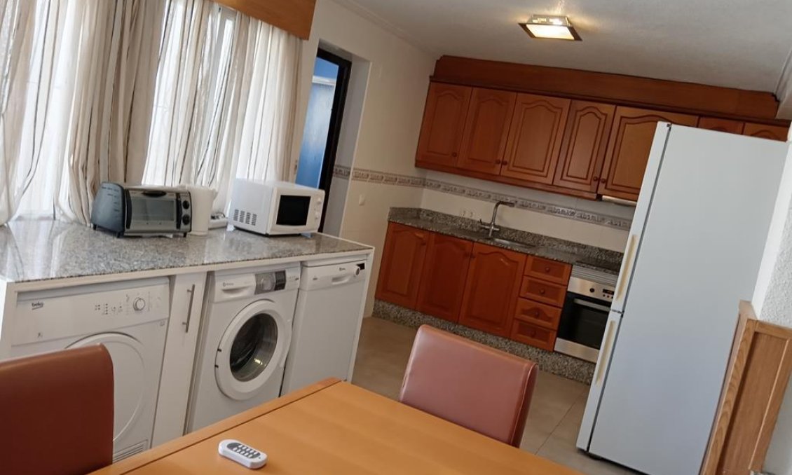 Resale - Villa / Semi semi-detached -
Los Montesinos - PUEBLO CENTRO