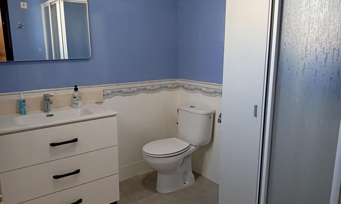 Resale - Villa / Semi semi-detached -
Los Montesinos - PUEBLO CENTRO