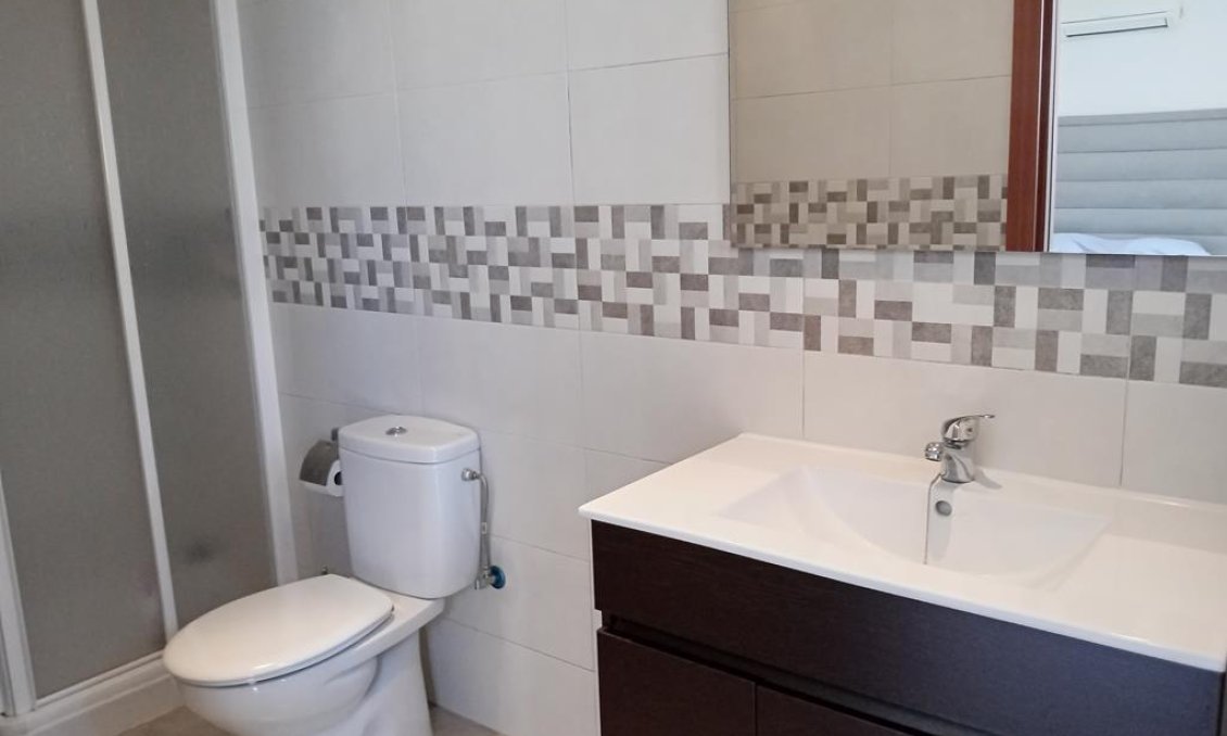 Resale - Villa / Semi semi-detached -
Los Montesinos - PUEBLO CENTRO