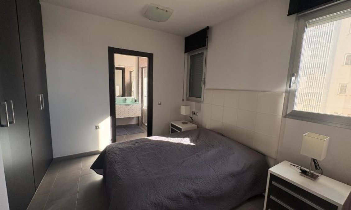Resale - Apartment -
Torrevieja - Costa Blanca