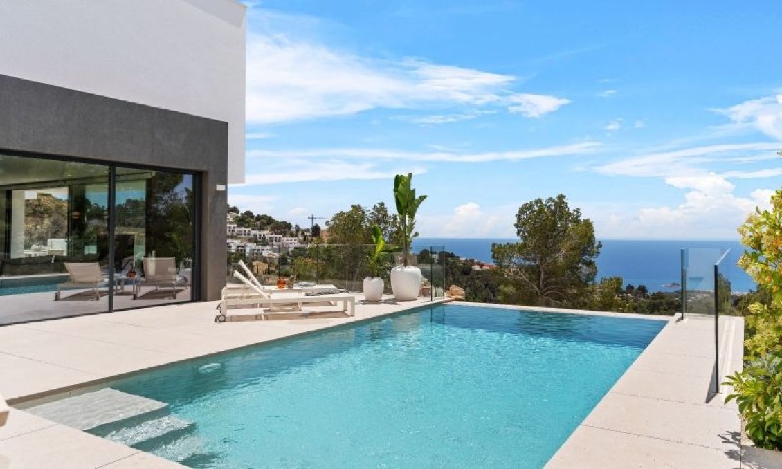 Resale - Villa -
Altea - Costa Blanca