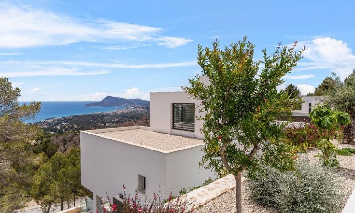 Resale - Villa -
Altea - Costa Blanca
