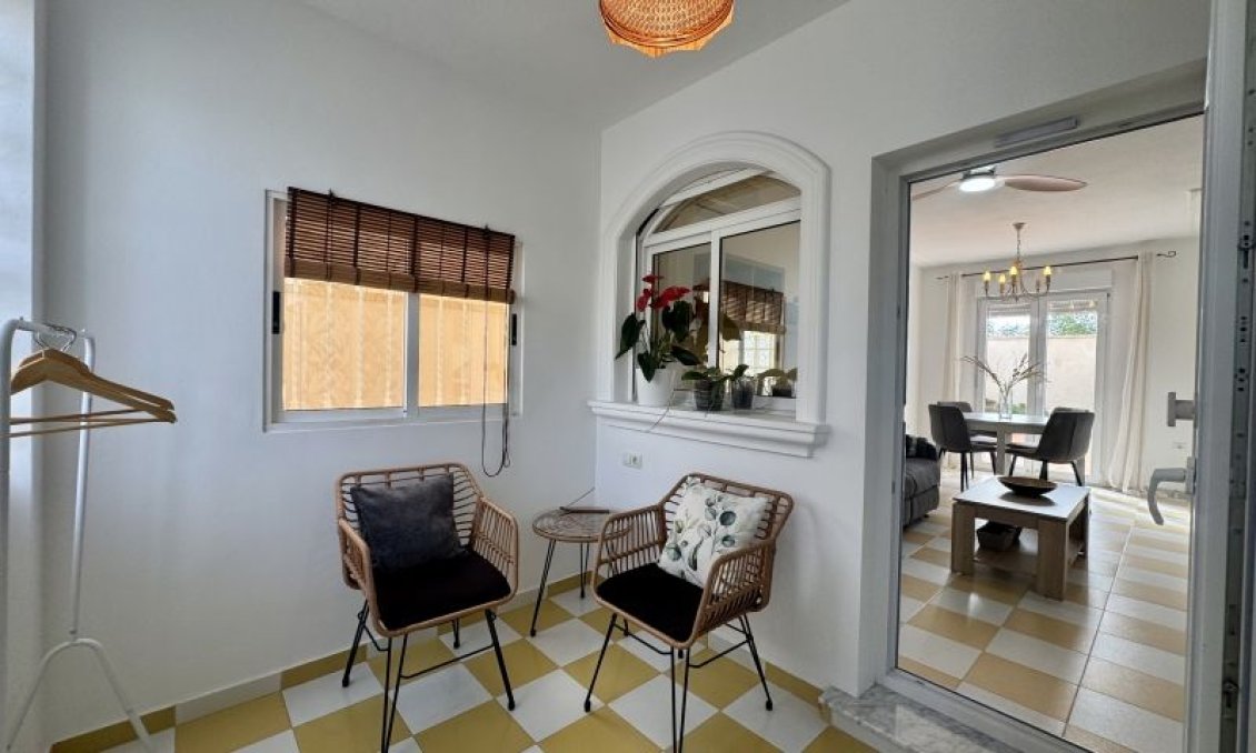 Wiederverkauf - Villa -
Torrevieja - Costa Blanca