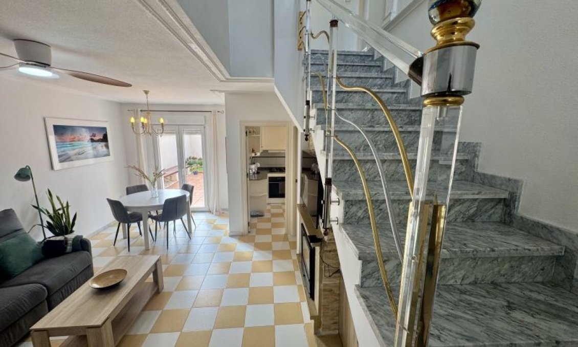 Wiederverkauf - Villa -
Torrevieja - Costa Blanca