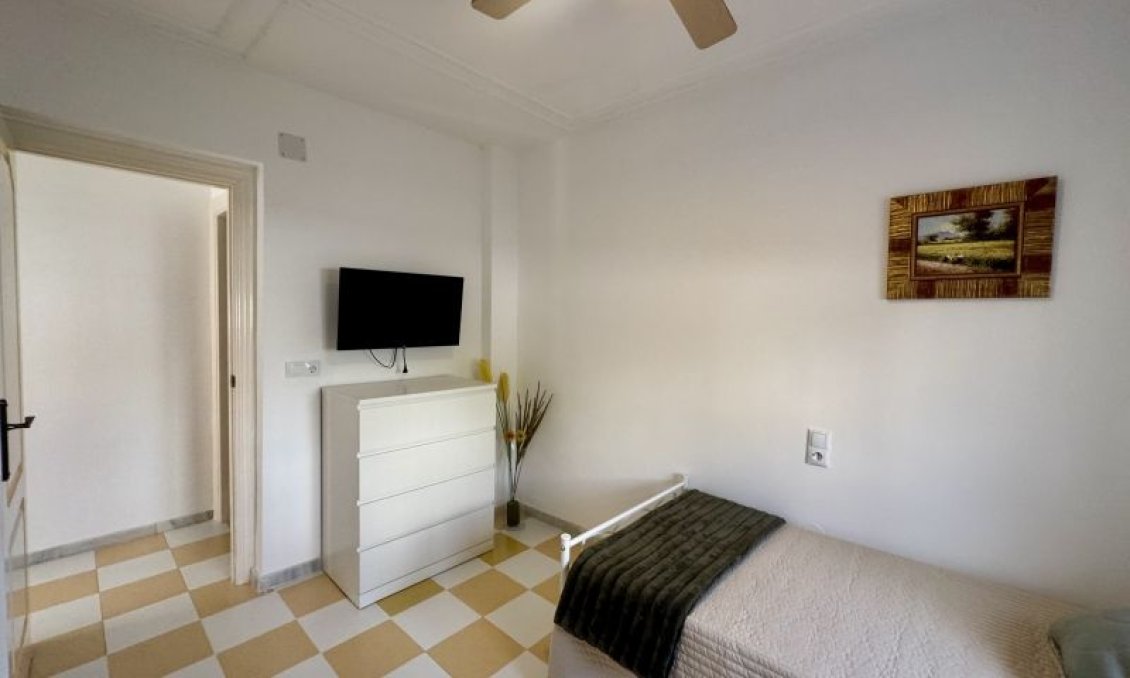Wiederverkauf - Villa -
Torrevieja - Costa Blanca