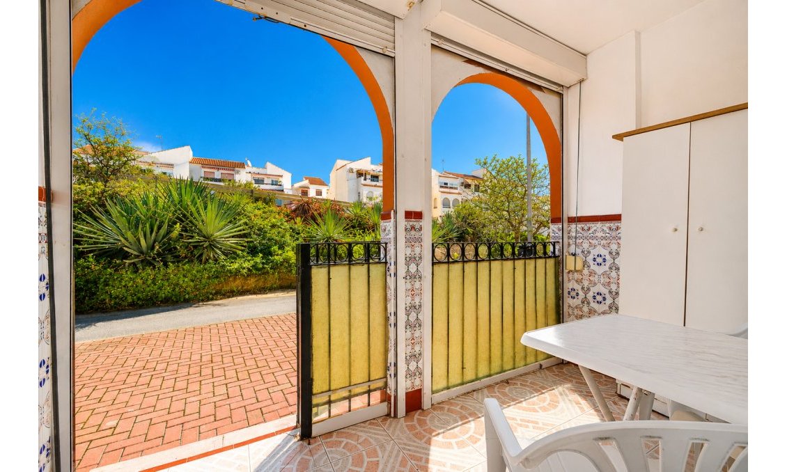 Resale - Bungalow -
Torrevieja - Costa Blanca
