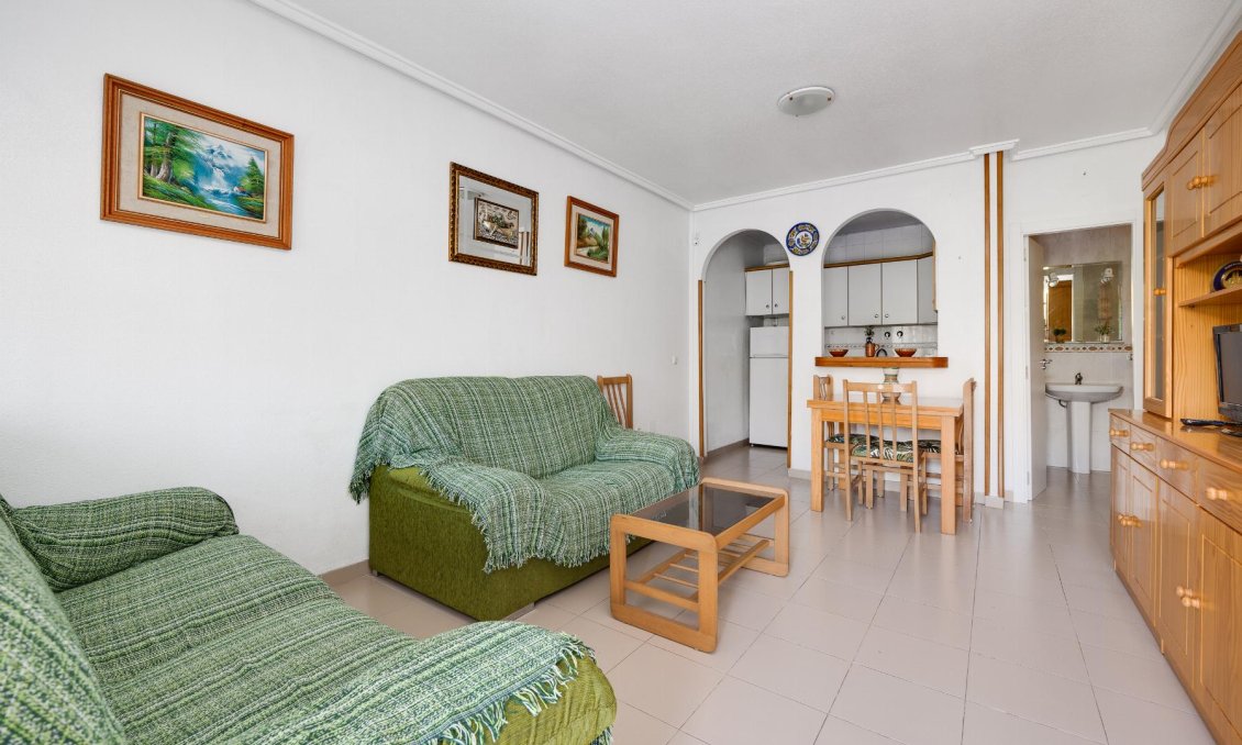 Resale - Bungalow -
Torrevieja - Costa Blanca