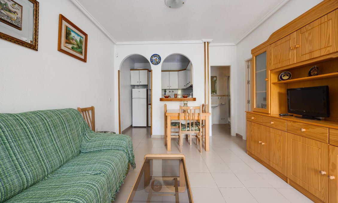 Resale - Bungalow -
Torrevieja - Costa Blanca