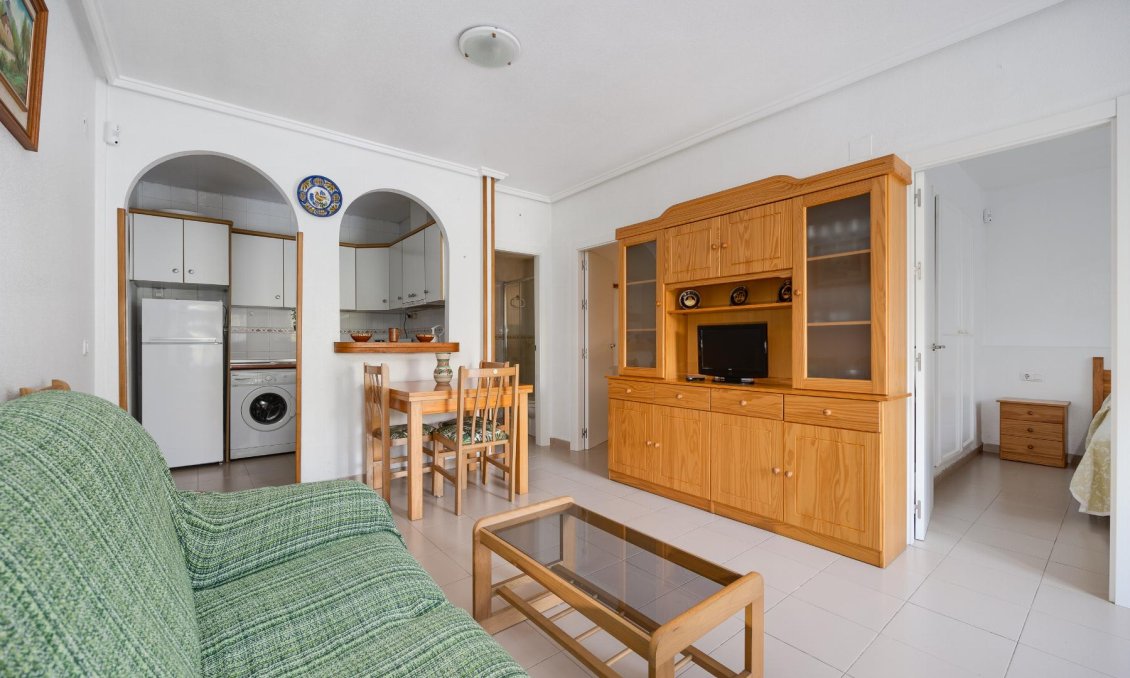 Resale - Bungalow -
Torrevieja - Costa Blanca