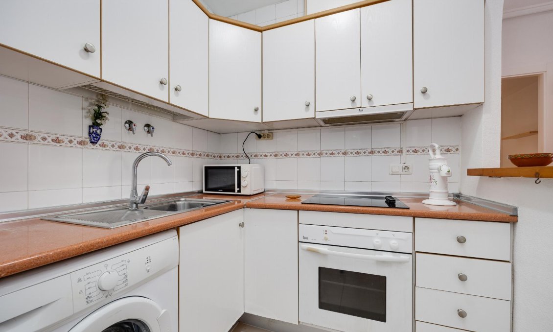 Resale - Bungalow -
Torrevieja - Costa Blanca