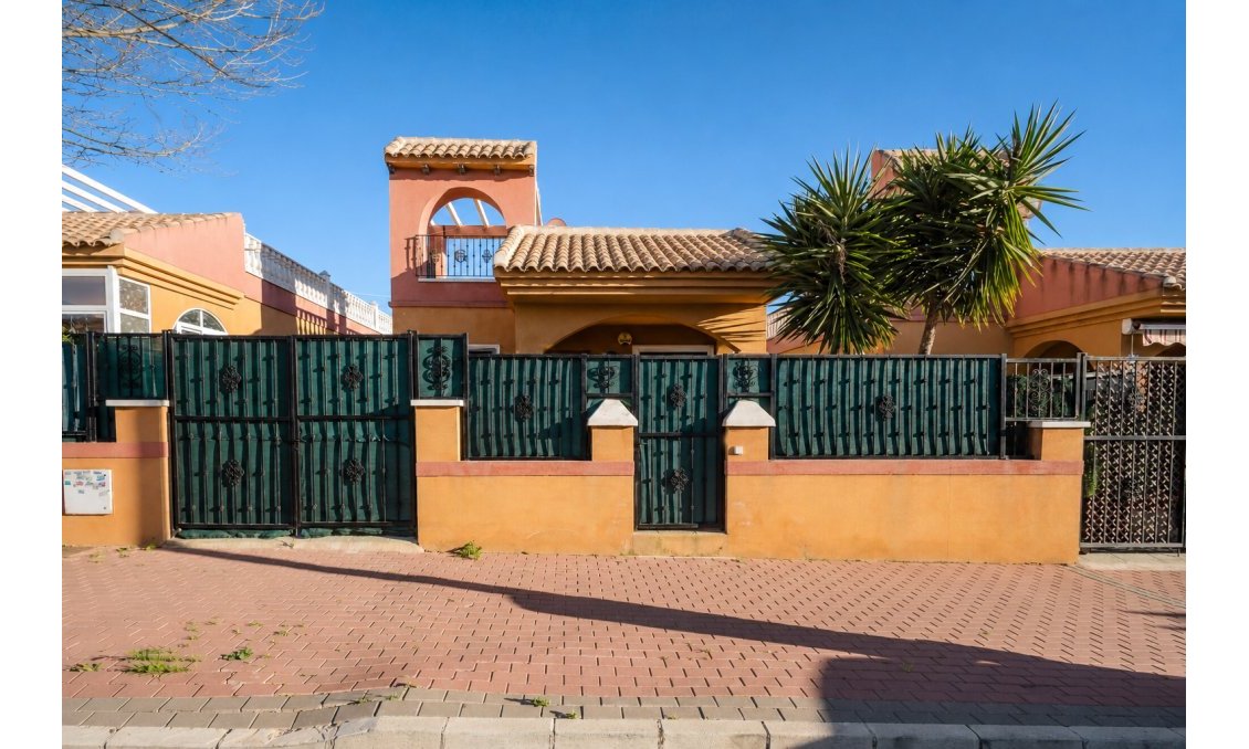 Segunda mano - Villa -
Torrevieja - Costa Blanca
