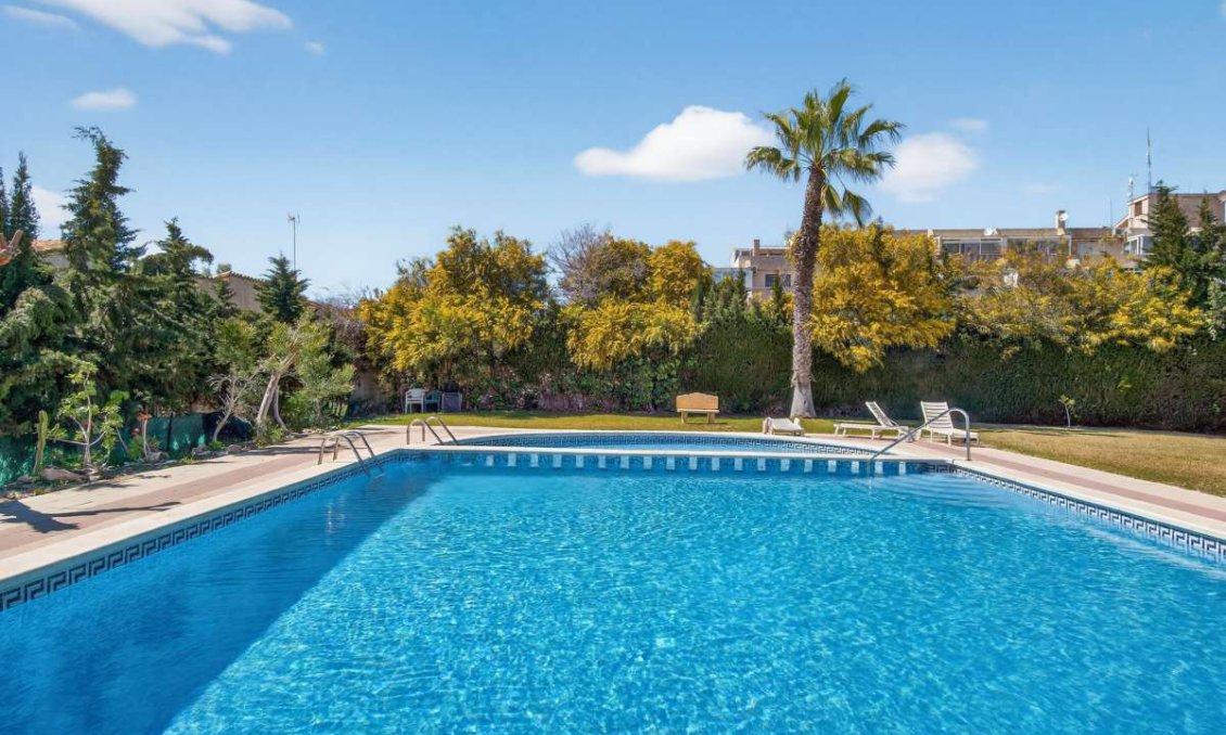 Resale - Apartment -
Punta Prima - Costa Blanca
