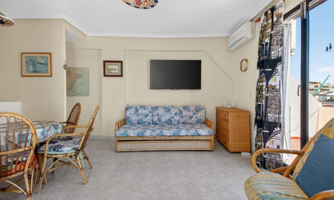 Resale - Apartment -
Punta Prima - Costa Blanca