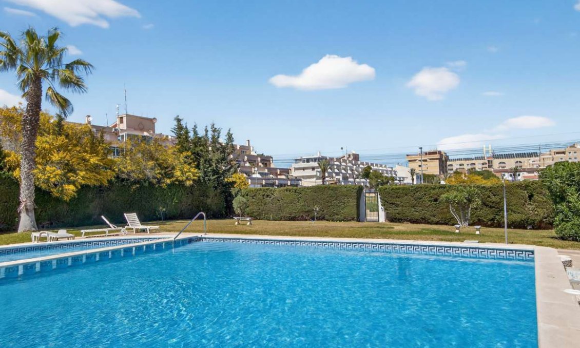 Resale - Apartment -
Punta Prima - Costa Blanca