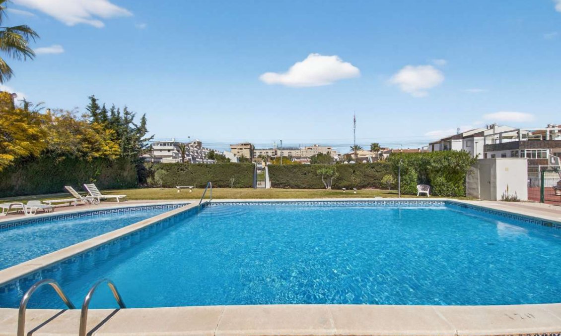 Resale - Apartment -
Punta Prima - Costa Blanca