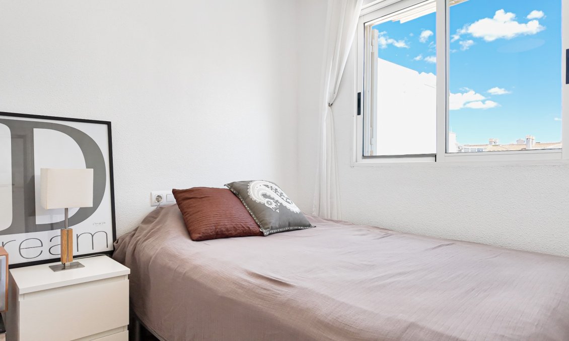 Használt Ingatlanok - Apartman -
Torrevieja - Costa Blanca