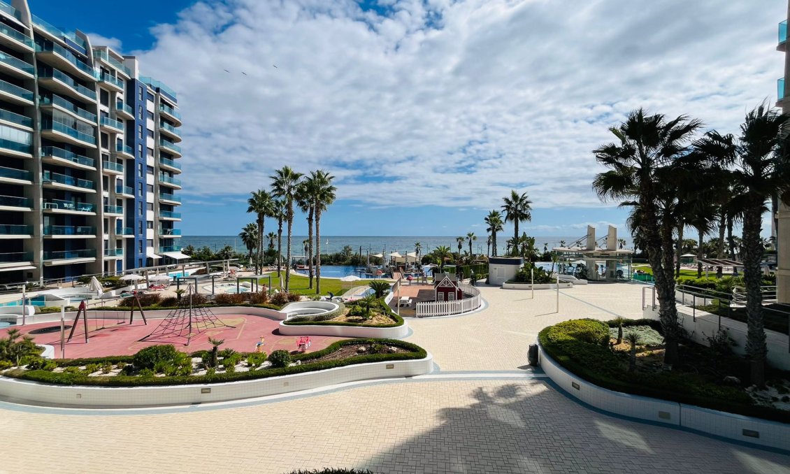 Resale - Apartment -
Punta Prima - Costa Blanca