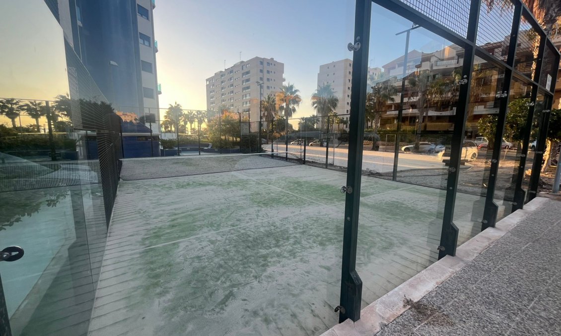 Resale - Apartment -
Punta Prima - Costa Blanca