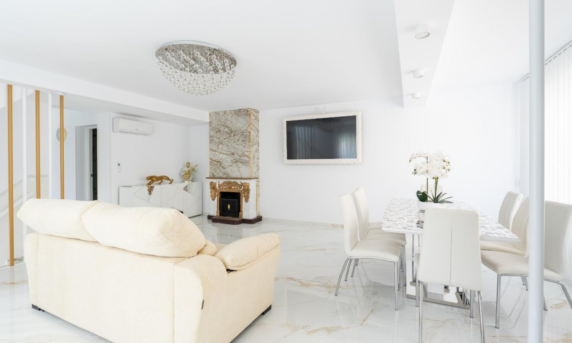 Resale - Townhouse -
Torrevieja - Punta Prima