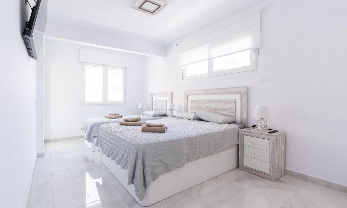 Resale - Townhouse -
Torrevieja - Punta Prima
