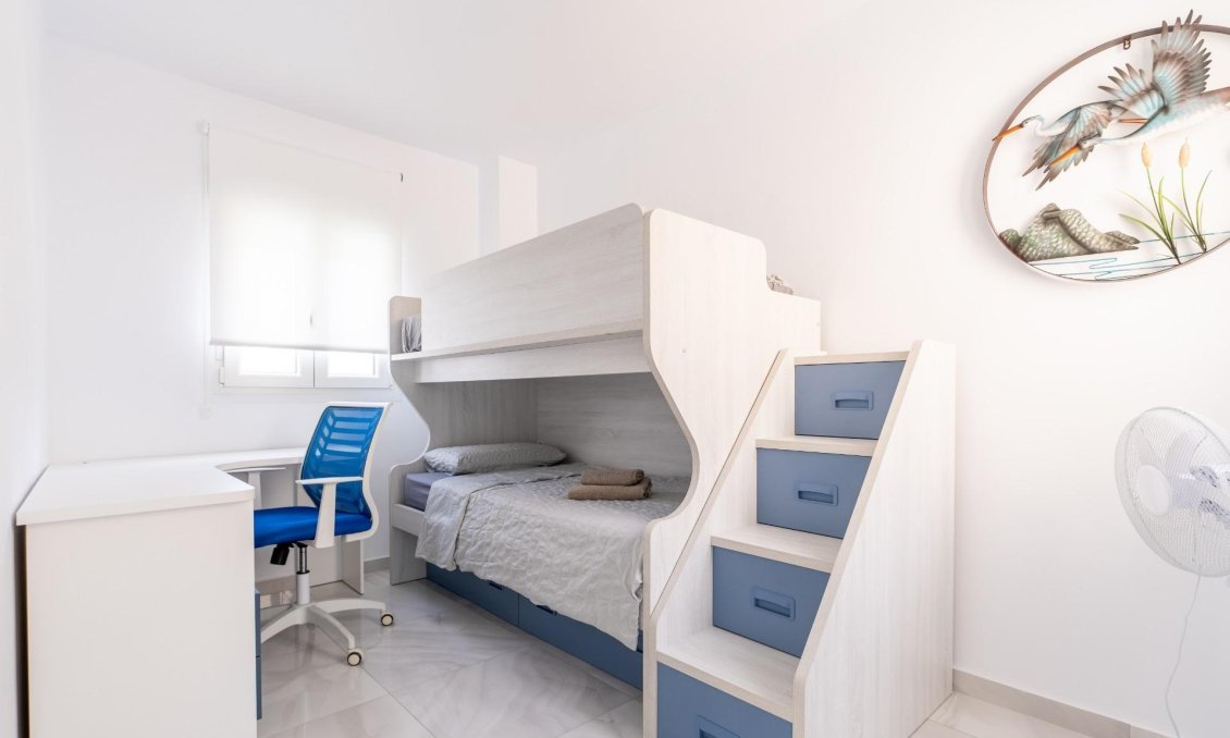 Resale - Townhouse -
Torrevieja - Punta Prima