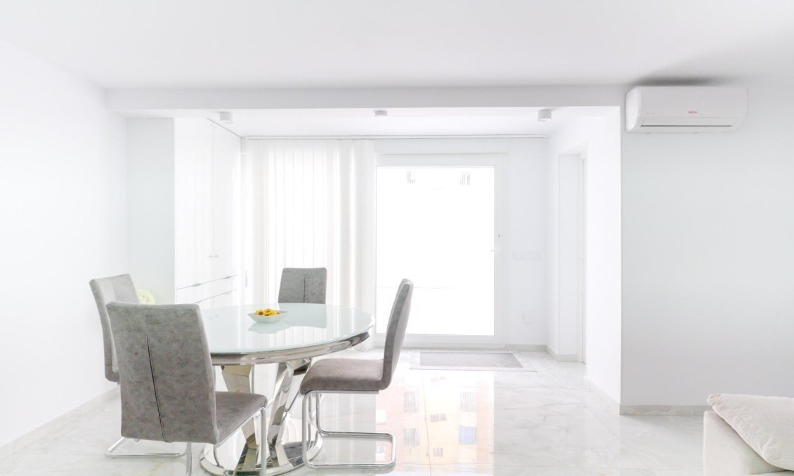 Resale - Townhouse -
Torrevieja - Punta Prima