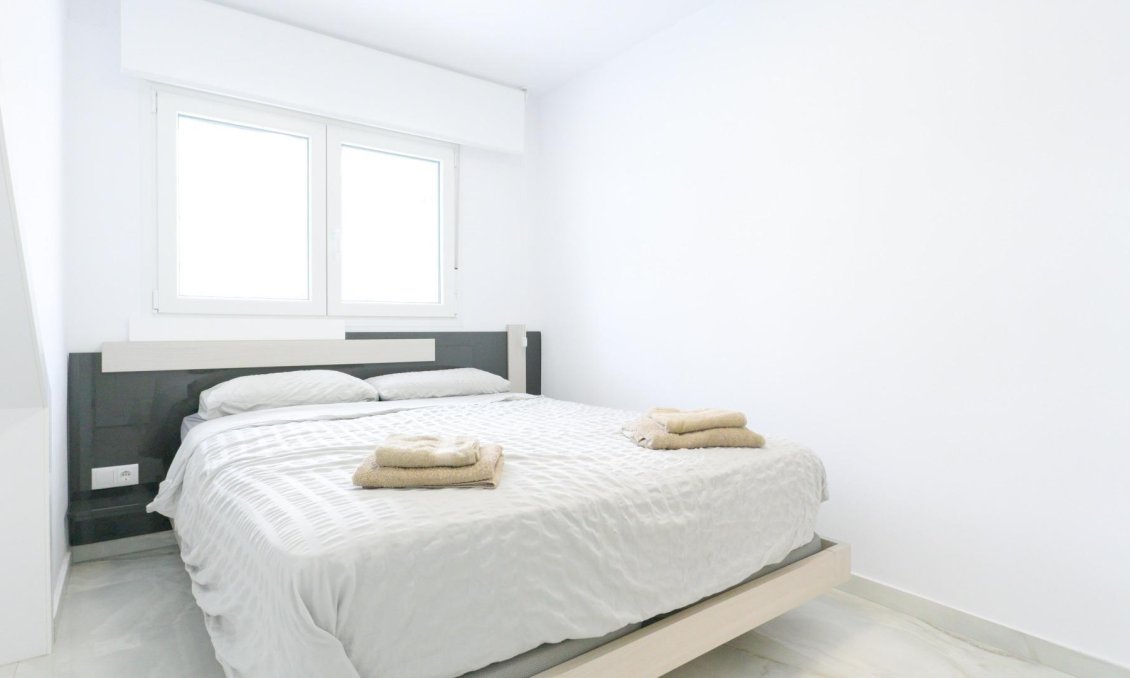 Resale - Townhouse -
Torrevieja - Punta Prima